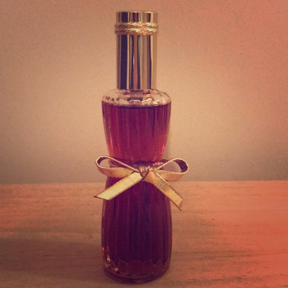 Youth Dew by Estée Lauder eau de parfum